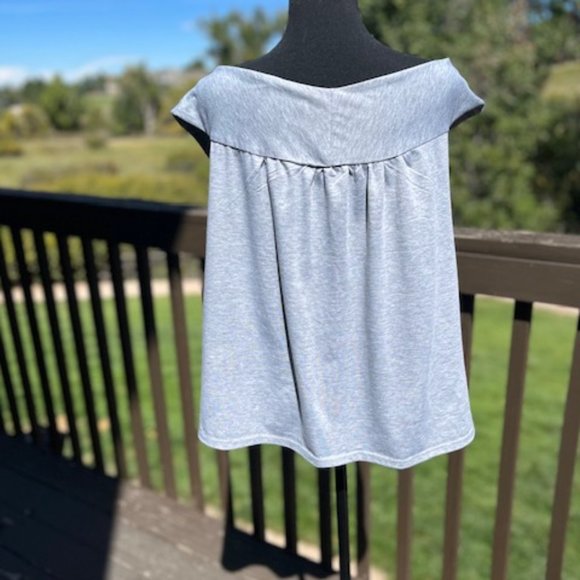 Gray Top - Picture 3 of 9